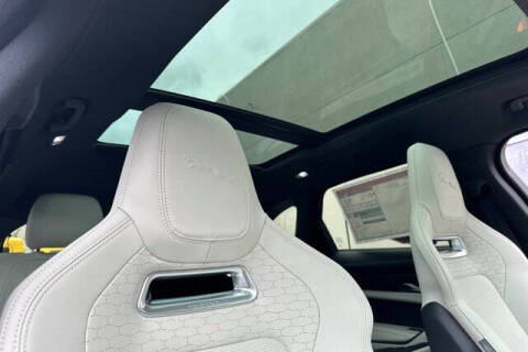 2026 Jaguar F-PACE P400 R-Dynamic S