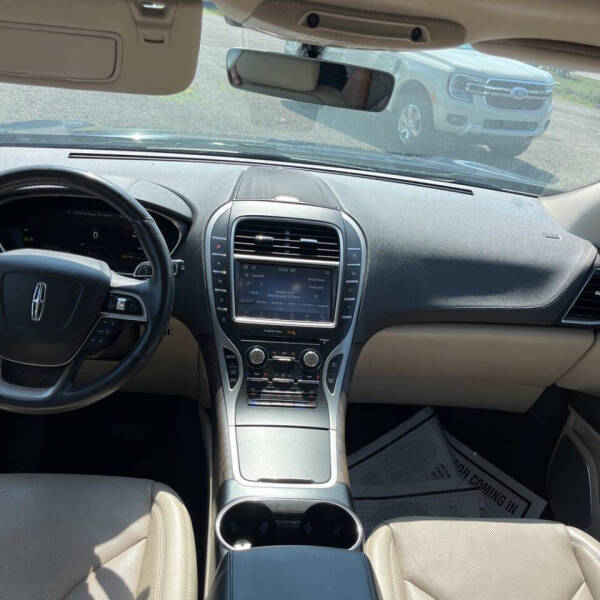 2019 Lincoln Nautilus Reserve