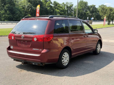 2007 Toyota Sienna CE 7-Passenger