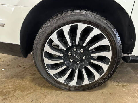 2023 Lincoln Navigator L Black Label