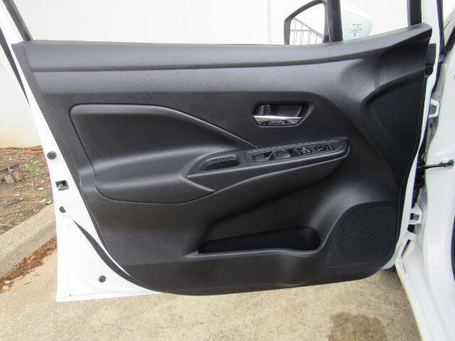 2024 Nissan Versa SV