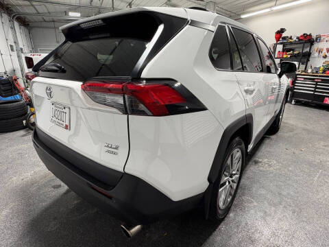 2019 Toyota RAV4 XLE Premium