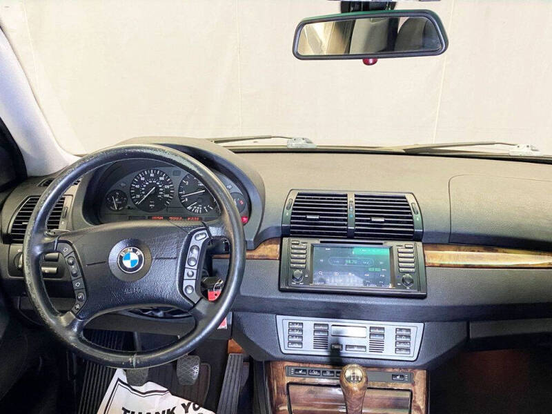 2005 BMW X5 3.0i