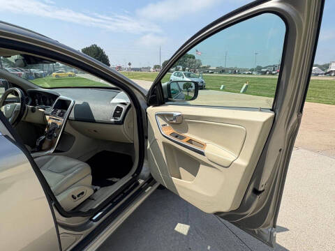 2015 Volvo XC60 T5 Premier