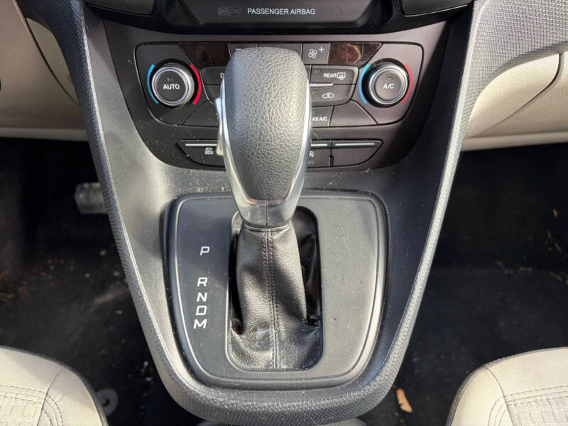 2022 Ford Transit Connect XLT