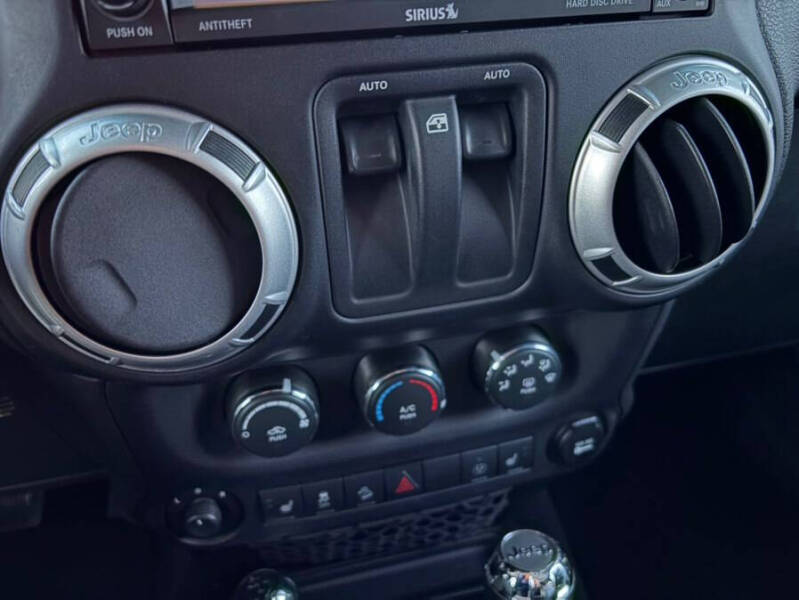 2014 Jeep Wrangler Sahara