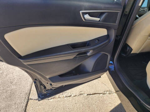 2022 Ford Edge SE
