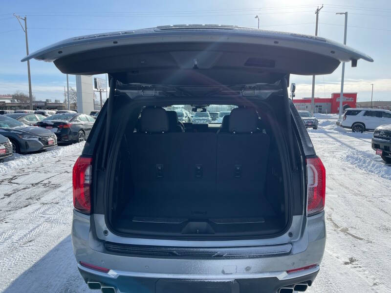 2025 GMC Yukon Denali