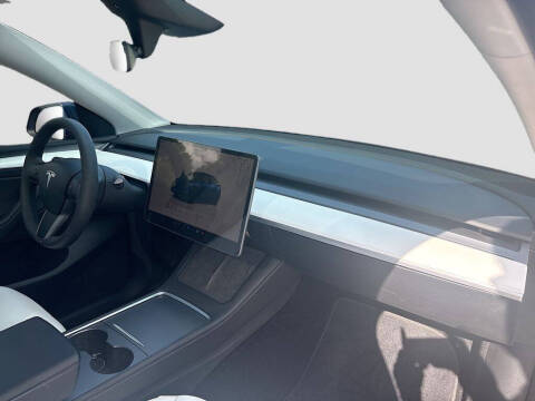 2024 Tesla Model Y Performance