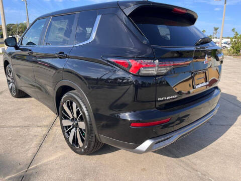 2025 Mitsubishi Outlander SE