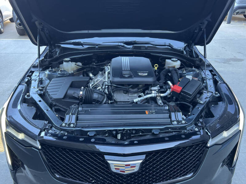 2022 Cadillac CT4 Luxury