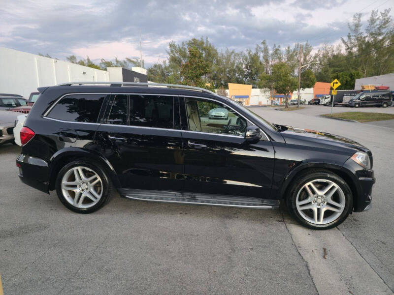 2013 Mercedes-Benz GL-Class GL 550 4MATIC