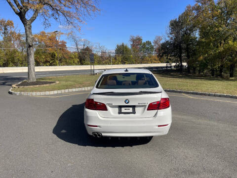 2016 BMW 5 Series 528i xDrive