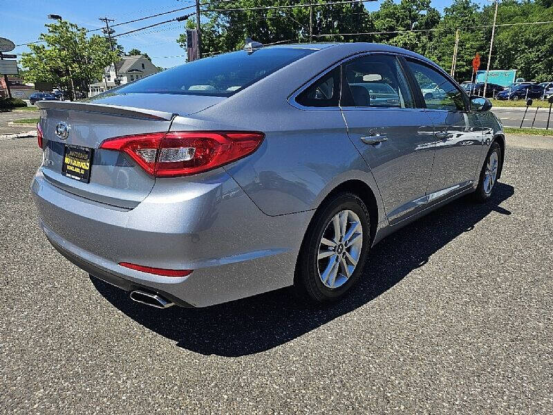 2017 Hyundai Sonata Base photo 6