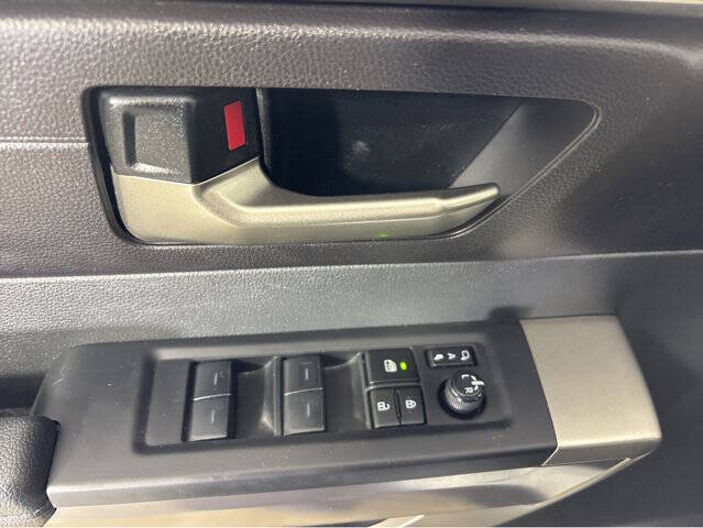 2025 Toyota Sequoia SR5