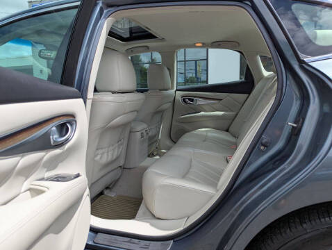 2011 Infiniti M37 x
