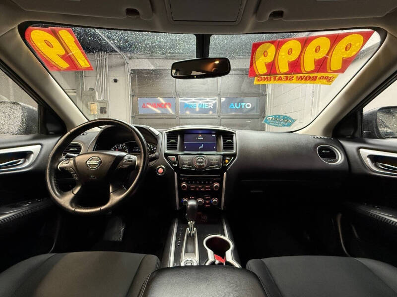 2019 Nissan Pathfinder SV