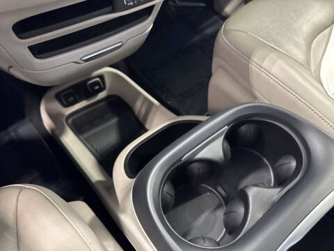 2021 Chrysler Pacifica Touring L