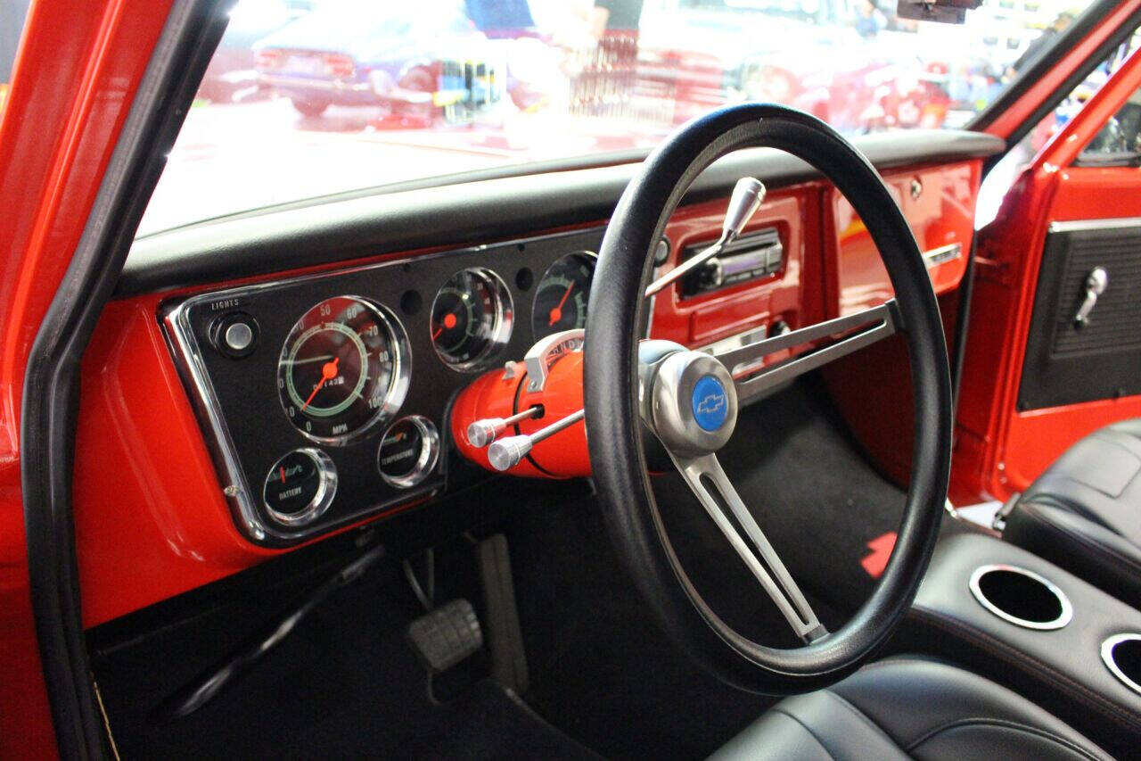 1967 Chevrolet C/K 10 Series 18