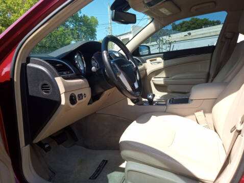 2013 Chrysler 300 Motown