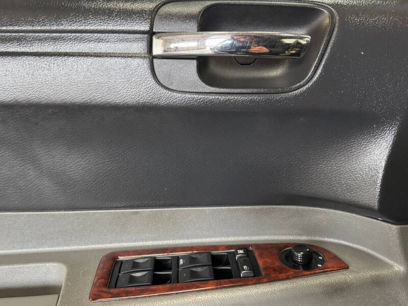 2005 Chrysler 300