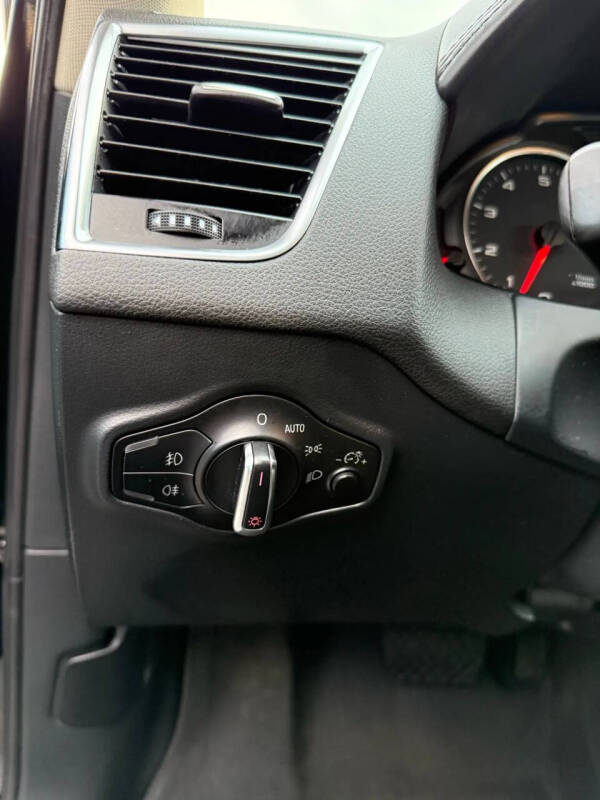 2012 Audi Q5 3.2 quattro Prestige