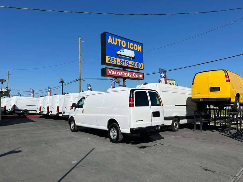 2022 Chevrolet Express 2500