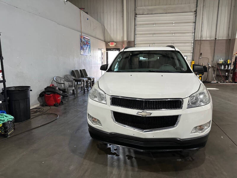 2011 Chevrolet Traverse LS