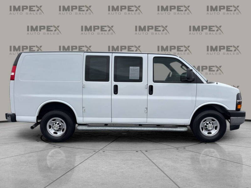 2024 Chevrolet Express 2500