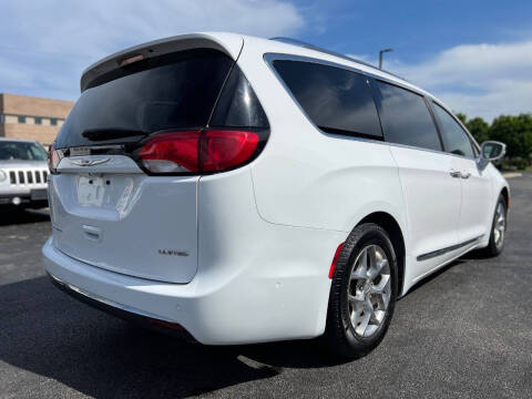 2018 Chrysler Pacifica Limited