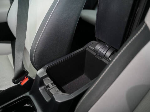 2017 Toyota RAV4 Hybrid XLE