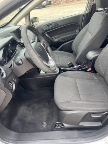 2017 Ford Fiesta SE