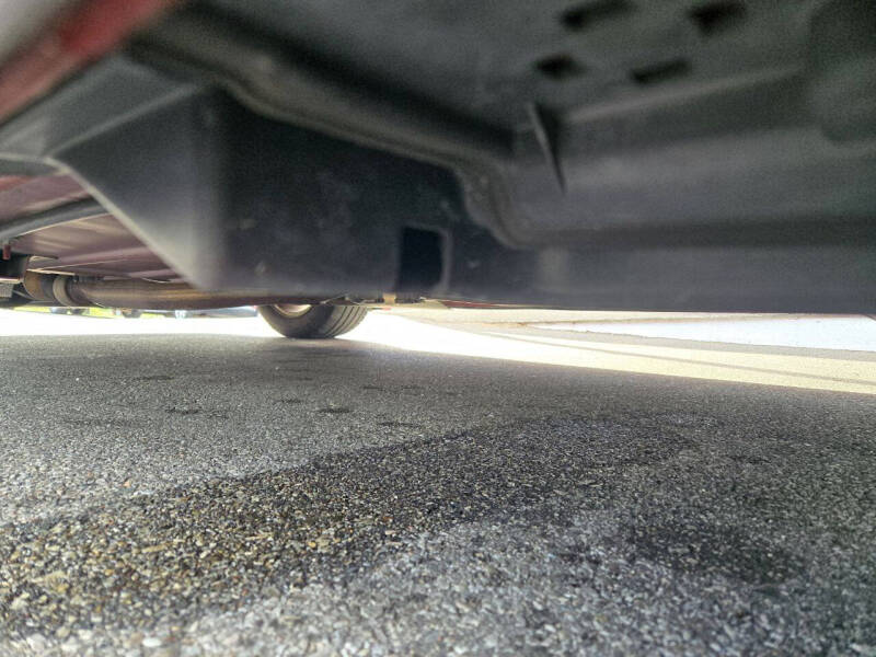 2013 Dodge Challenger SXT Plus