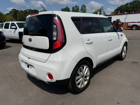 2018 Kia Soul +