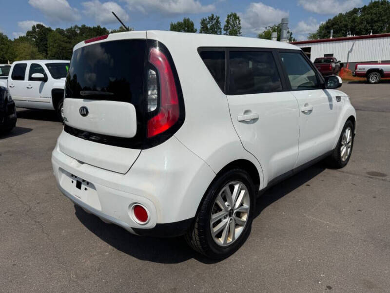 2018 Kia Soul +