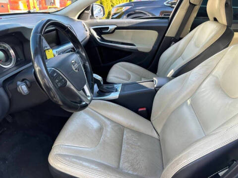 2013 Volvo S60 T5