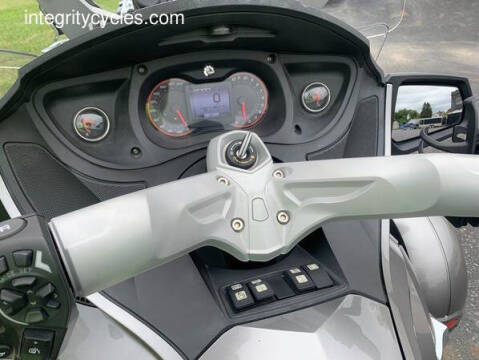 2012 Can-Am Spyder RT-S SE5