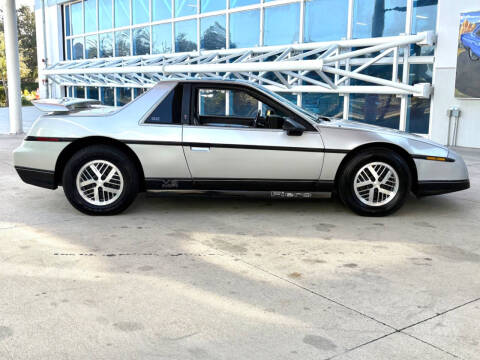 1987 Pontiac Fiero SE
