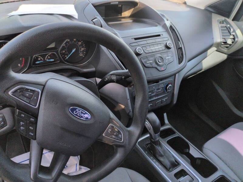 2017 Ford Escape S