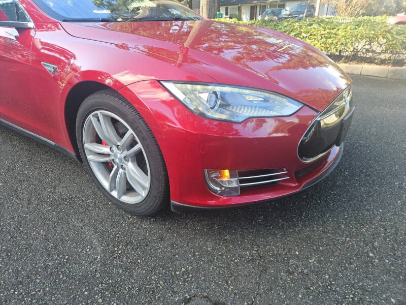 2014 Tesla Model S P85