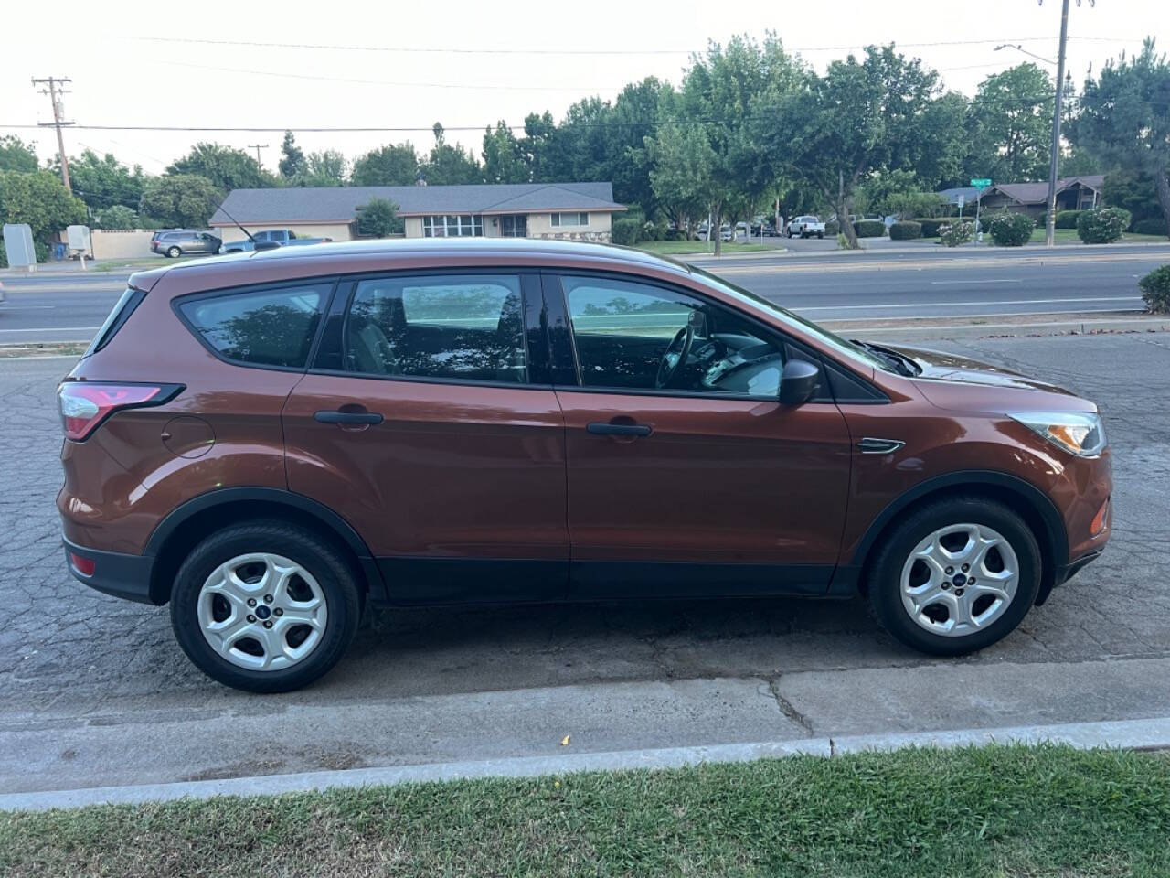 2017 Ford Escape for sale at AUTO 4 LESS in Fresno, CA