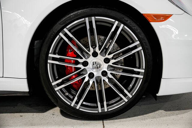 2016 Porsche 911 Carrera 4S