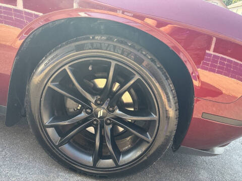 2017 Dodge Challenger SXT