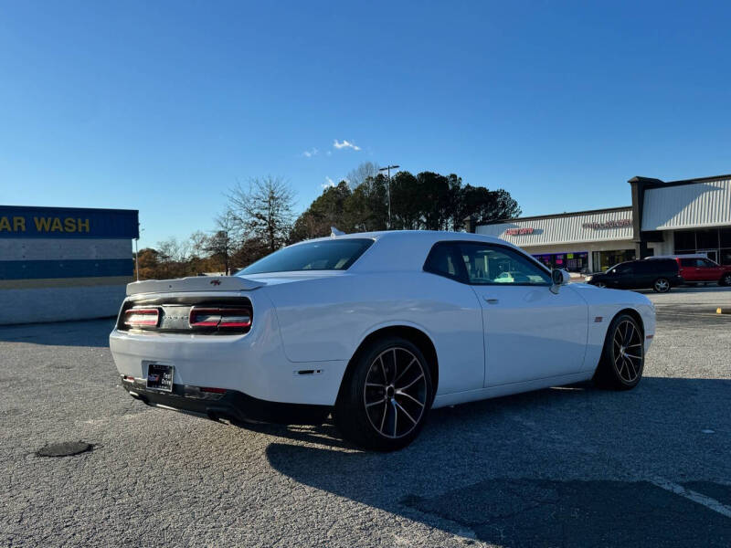 2018 Dodge Challenger Scat Pack photo 20