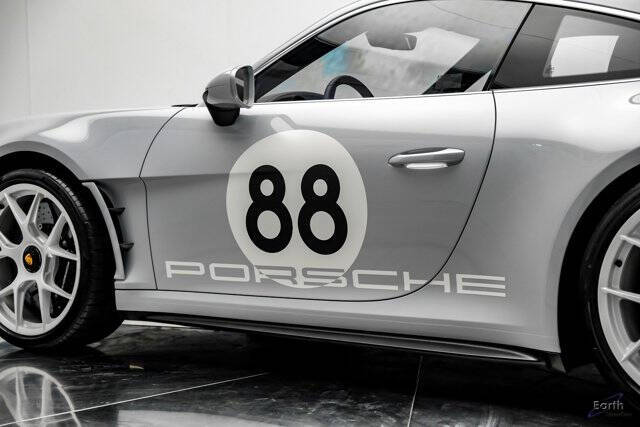 2024 Porsche 911 S/T
