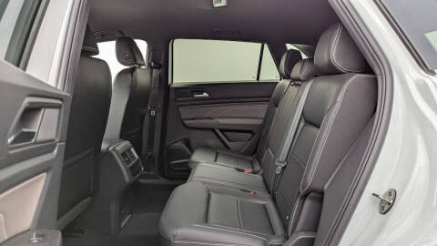 2023 Volkswagen Atlas Cross Sport SE