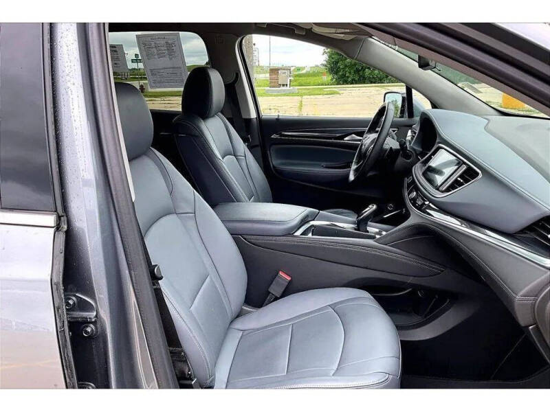2021 Buick Enclave Essence