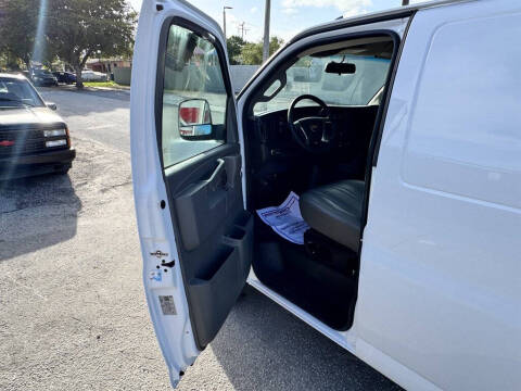 2021 Chevrolet Express 2500