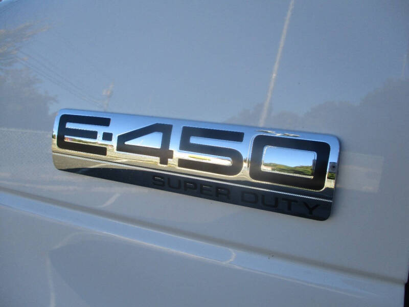 2019 Ford E-Series E-450 SD