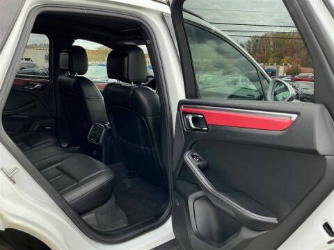 2018 Porsche Macan S